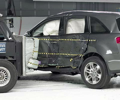 View of the vehicle and barrier just after the crash test