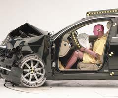 The dummy's position in relation to the steering wheel and instrument panel after the crash test indicates that the driver's survival space was maintained very well