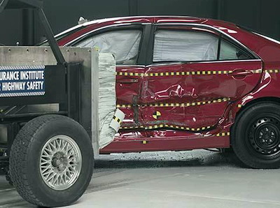 View of the vehicle and barrier just after the crash test