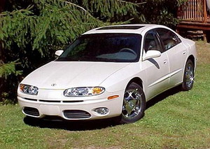 Oldsmobile Aurora