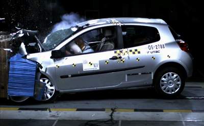 Краш-тест Renault Clio