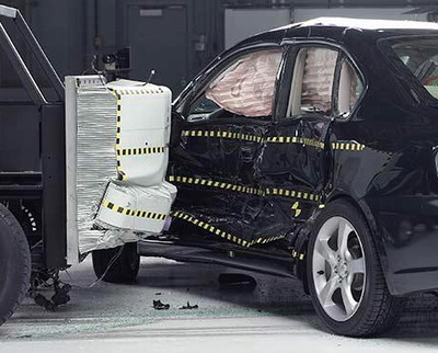 View of the vehicle and barrier just after the crash test