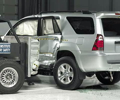 View of the vehicle and barrier just after the crash test