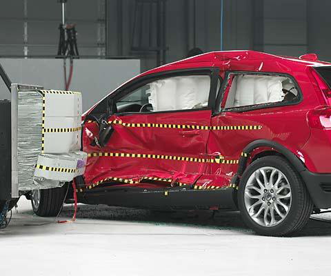 View of the vehicle and barrier just after the crash test