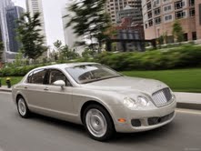  Обнародован российский ценник на Bentley Flying Spur